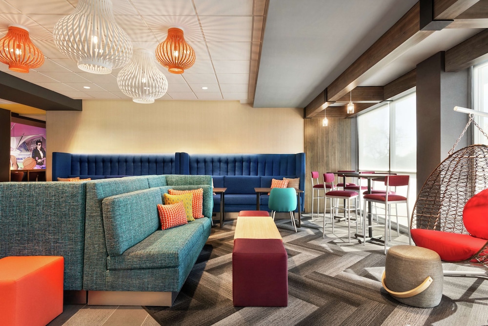 Tru By Hilton Milwaukee Brookfield - photo 8