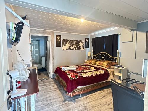 Guest Suite Private Retreat J 1 — 4-Star Luxury Hotel in Abbotsford, Canada