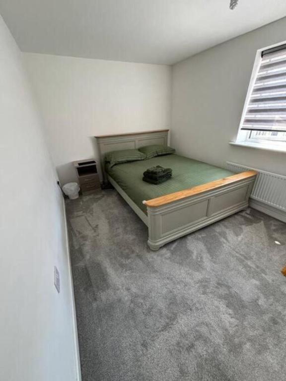 Room in Lenton with free parking in Nottingham, United Kingdom