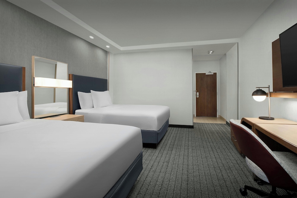 Courtyard by Marriott Atlanta Kennesaw - photo 14