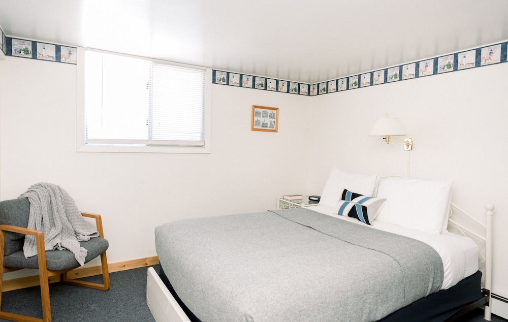 Seagull Bay Motel - photo 14