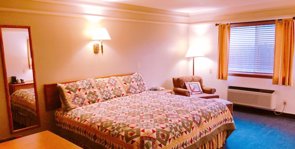 Covered Wagon Motel - photo 24