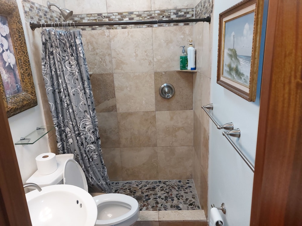 Kona Palace in Captain Cook - photo 29
