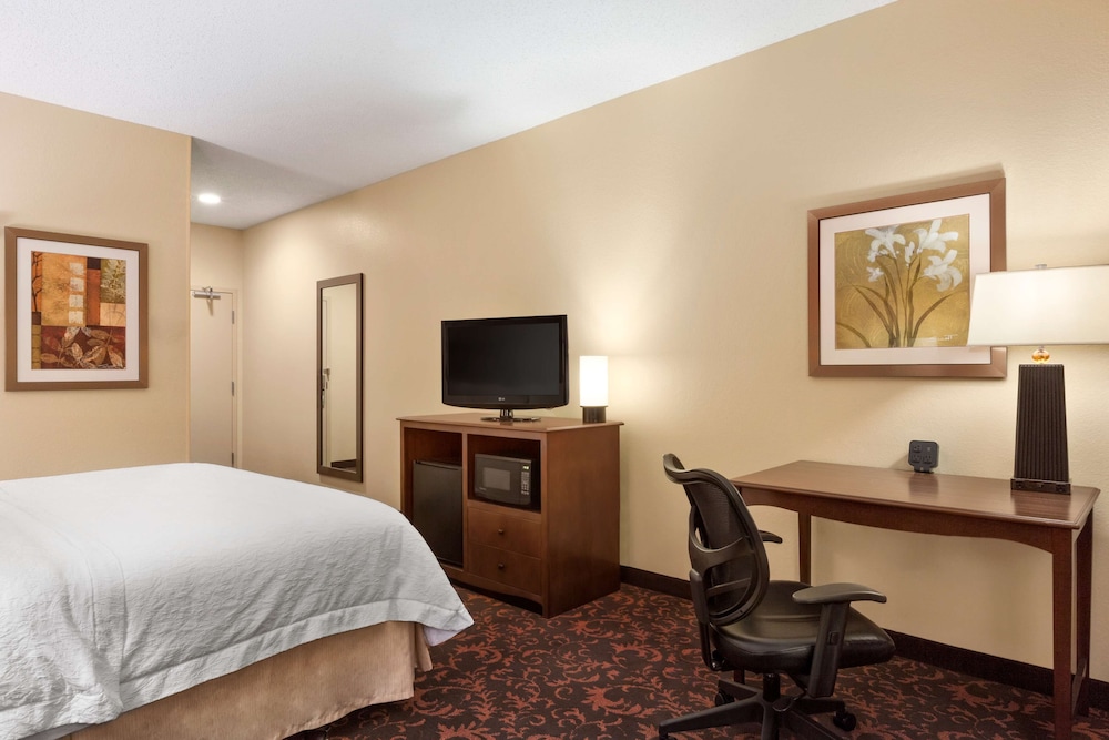Hampton Inn Houston Willowbrook Mall - photo 7