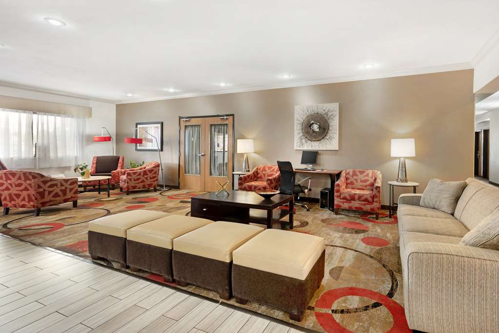 Best Western Plus Eagleridge Inn & Suites - photo 13