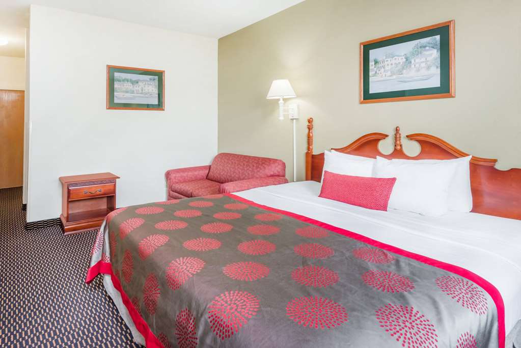 Ramada by Wyndham Columbia - photo 32