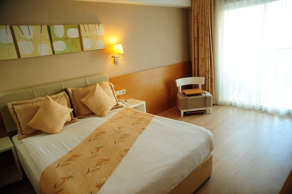 Trendy Palm Beach in Manavgat, Turkey