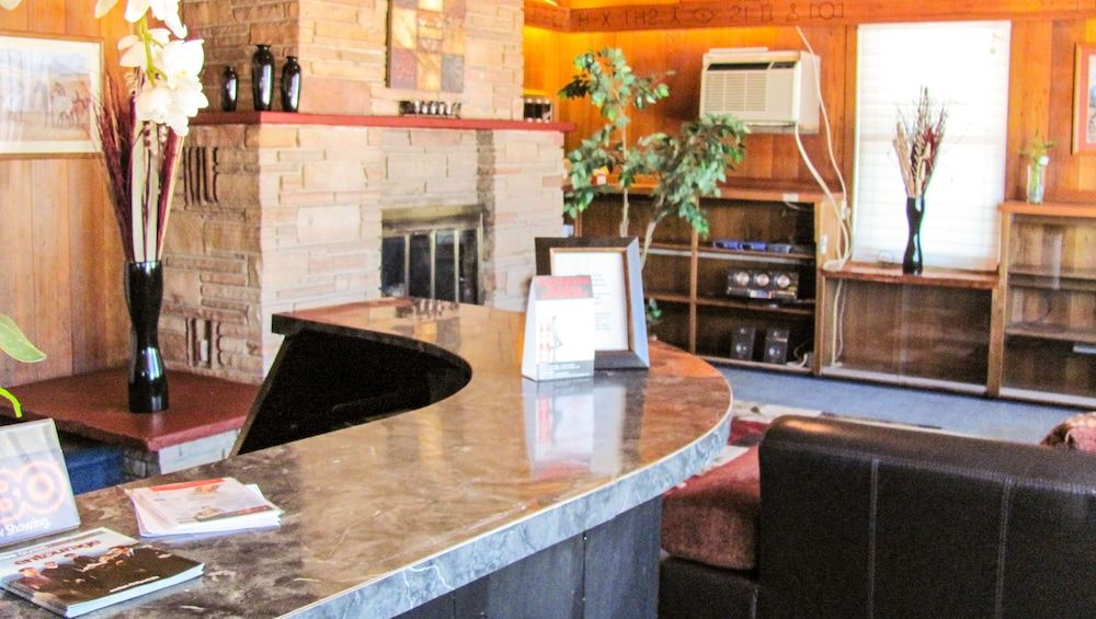 Arrowhead Motel Gillette - photo 18