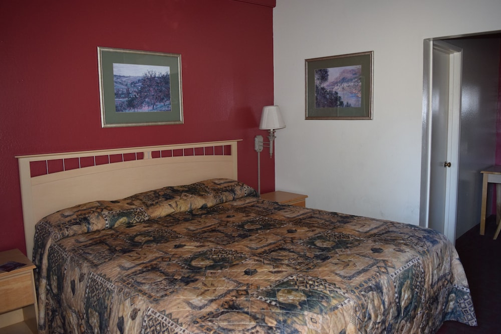 San Carlos Inn - photo 9