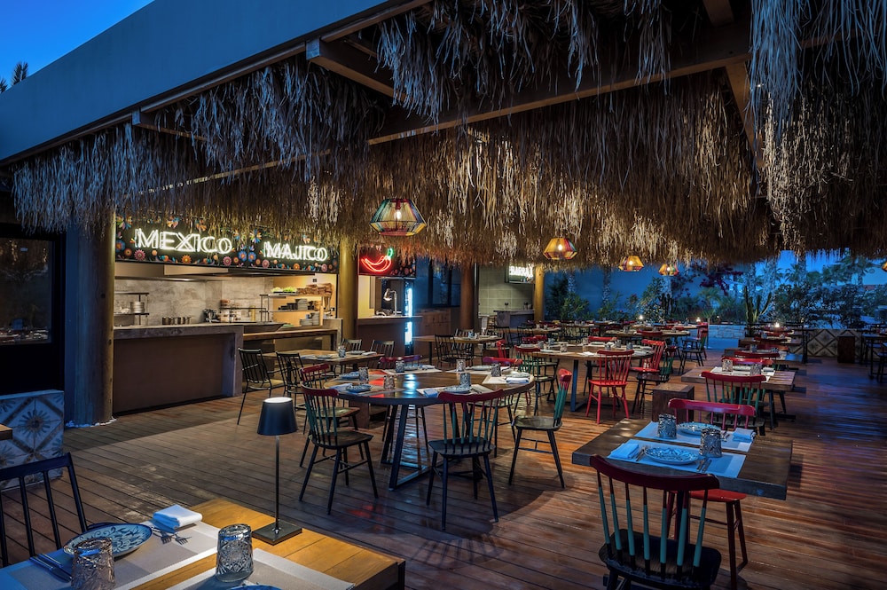 מזון ומשקאות