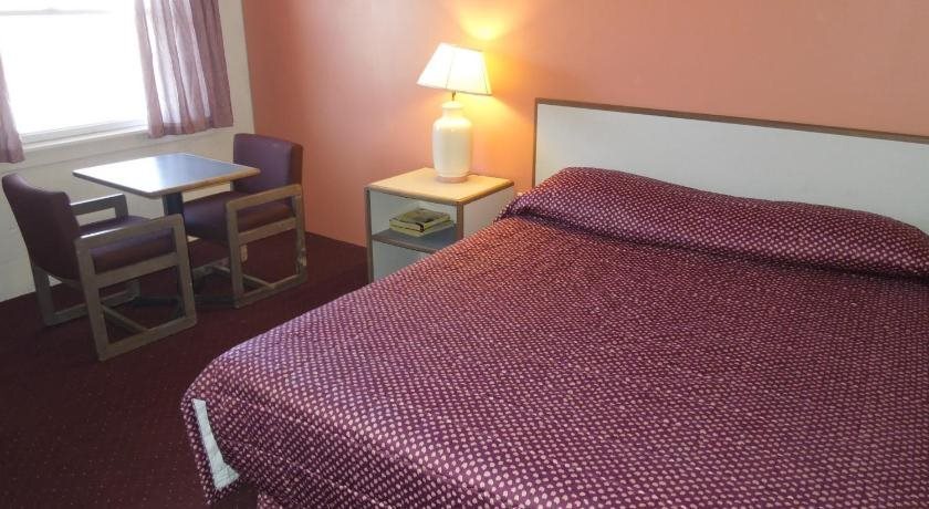 Taffy Motel - photo 3