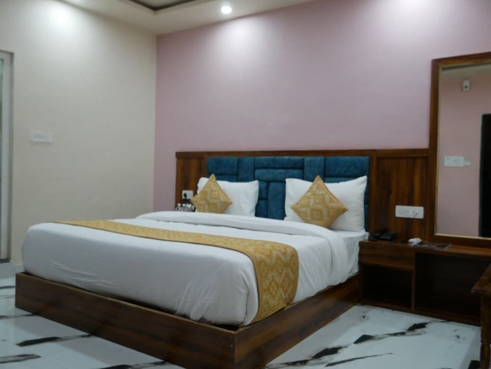 Hotel AyushMan Inn - last minute hotel in Varanasi