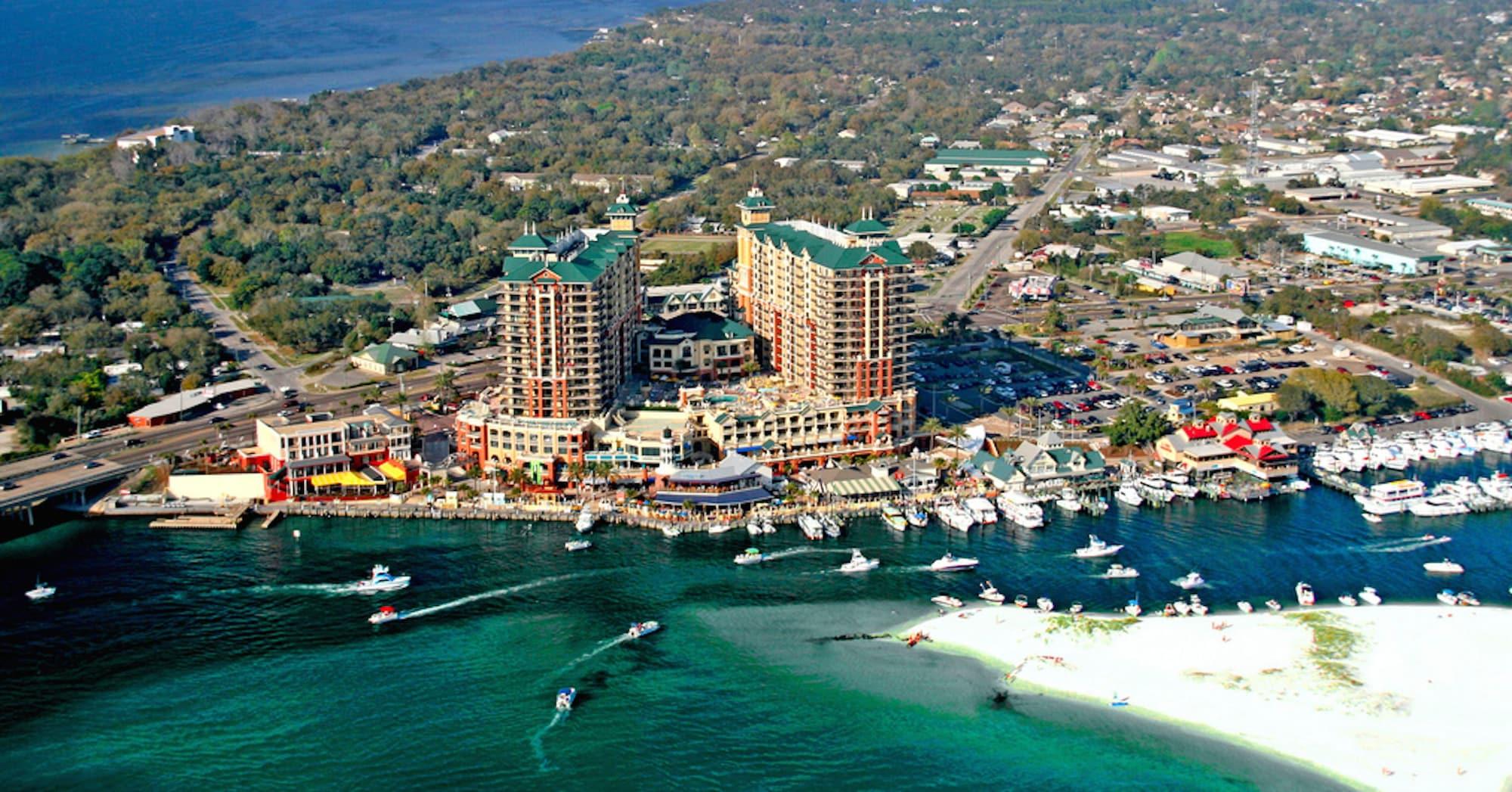 Emerald Grande Vacation Resort by Resort Stay — hotel in Destin