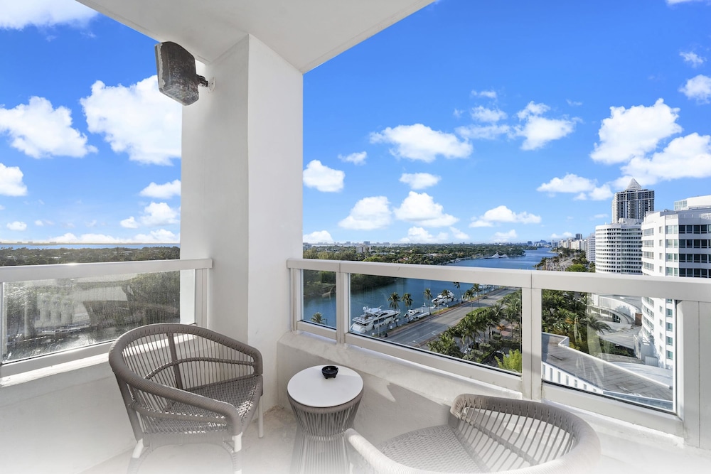 Fontainebleau Miami Beach Private Luxury Suites - photo 475