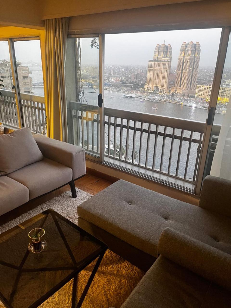 Zamalek Nile Panoramic View 3BR — 4-Star Luxury Hotel in Cairo, Egypt