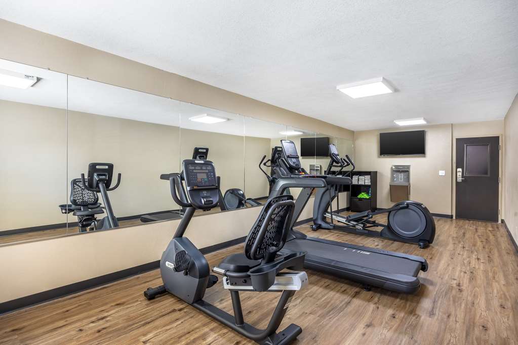 Sleep Inn & Suites Salina I 135 - photo 27