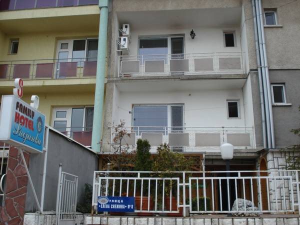 Snejanka Family Hotel - last minute hotel in Sofia