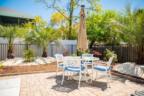 Nemo's Place by Oak Island Accommodations - photo 46