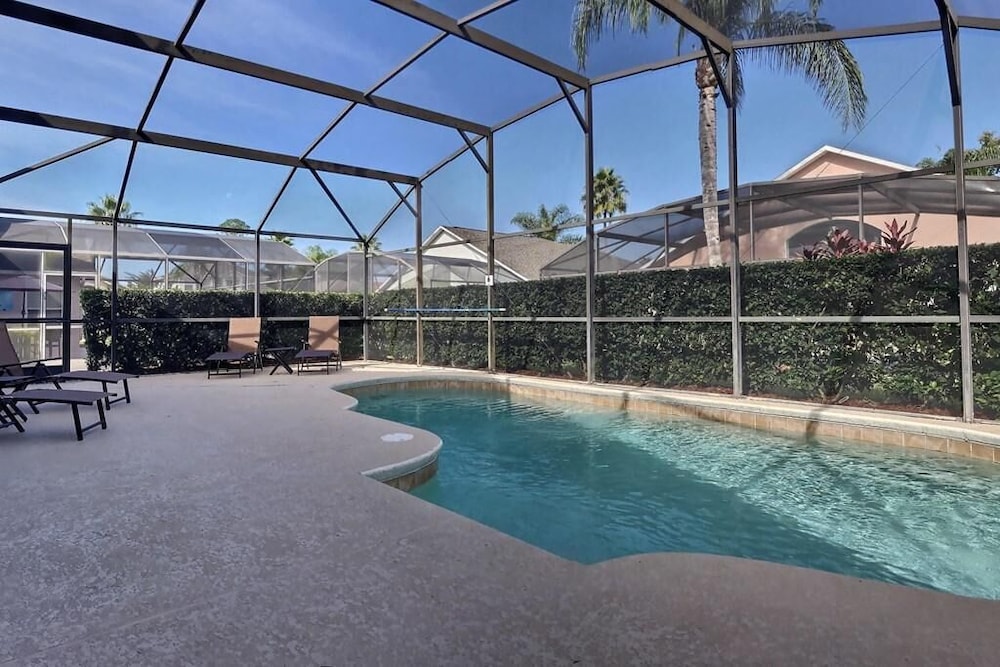 Ref B Stunning 4 Bed Villa on 5 Star Gated Resort - photo 15