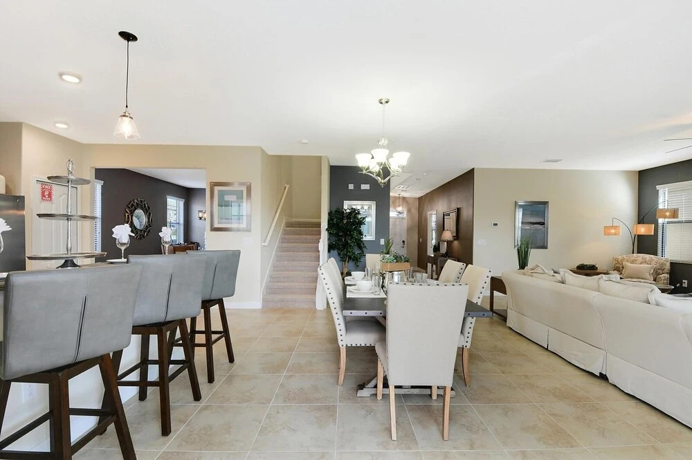 Beautifully decorated 6 beds at Champions Gate - photo 16