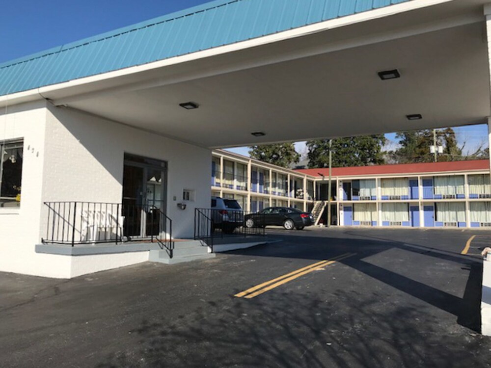 American INN of Orangeburg - photo 49