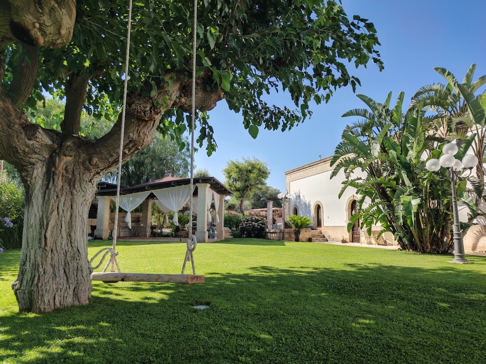 Masseria La Foggia — 4-Star Luxury Hotel in Fasano, Italy