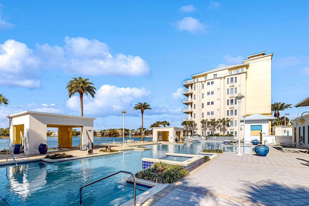 Carillon Beach Inn - photo 21