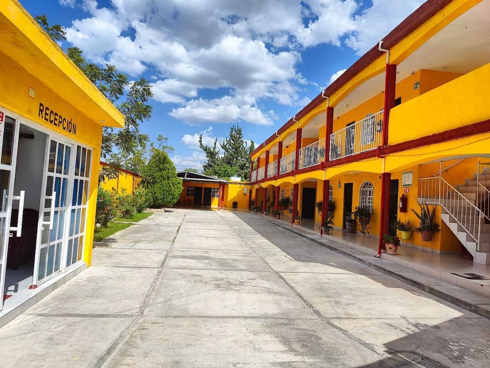 Hotel Posada Santa Elena in Parras De La Fuente, Mexico