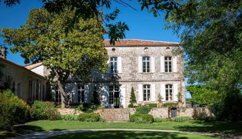 Maison Le Sepe — 4-Star Luxury Hotel in Pujols, France