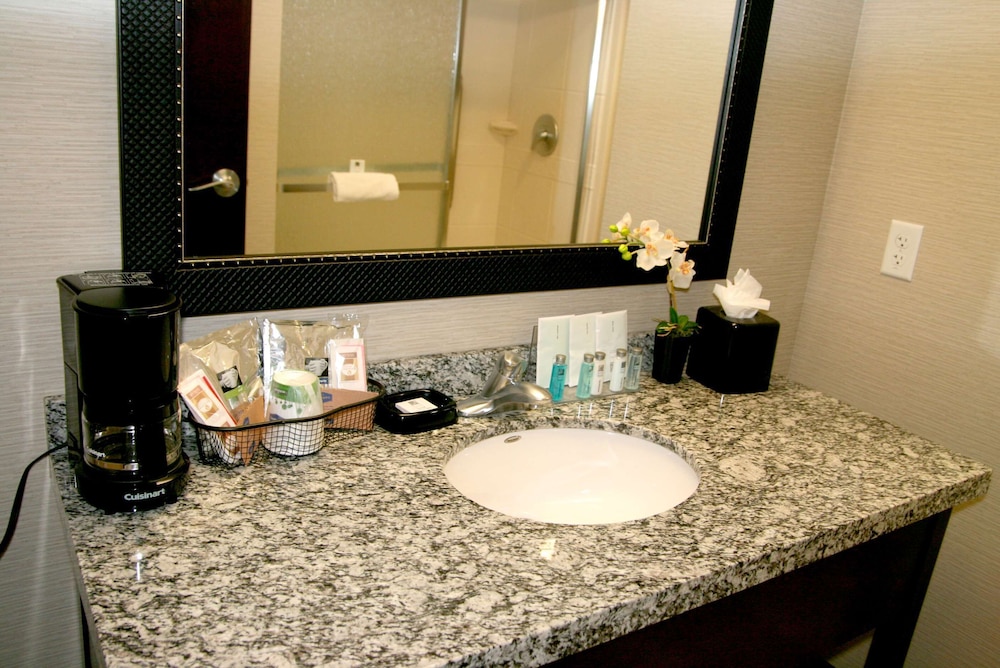 Hampton Inn & Suites Salt Lake City University Foothill Dr - photo 21