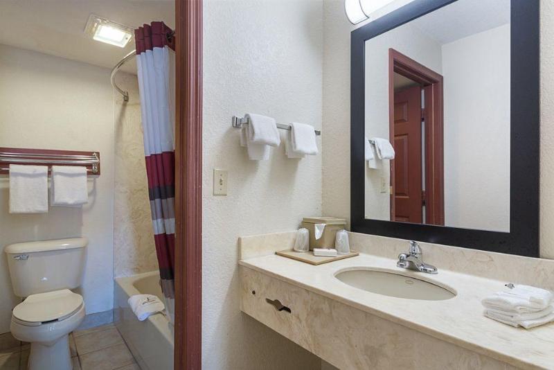Red Roof Inn Ft Pierce - photo 9