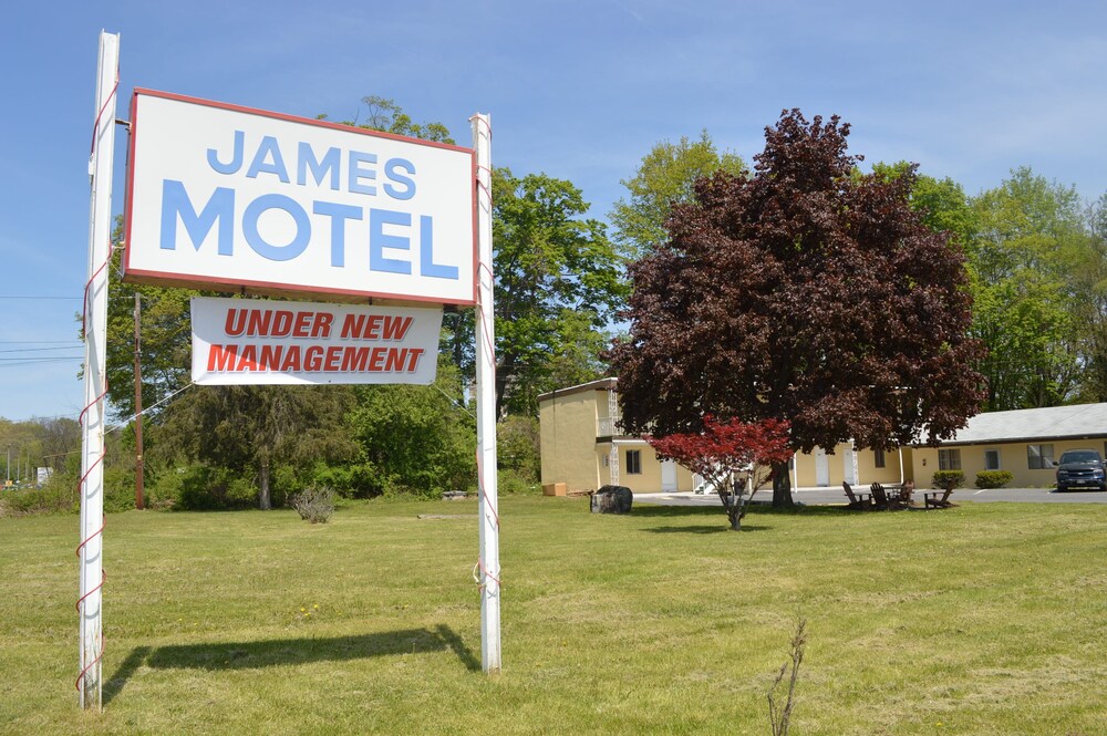 James Motel - carbon neutral hotel in Monroe