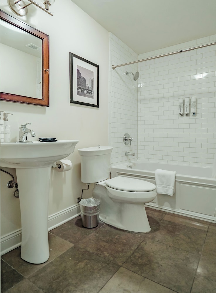 The Guesthouse Hotel - photo 37