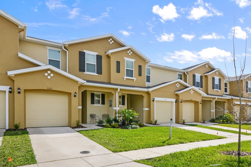 Four Bedrooms TownHome Close to Disney 5162A — hotel in Kissimmee