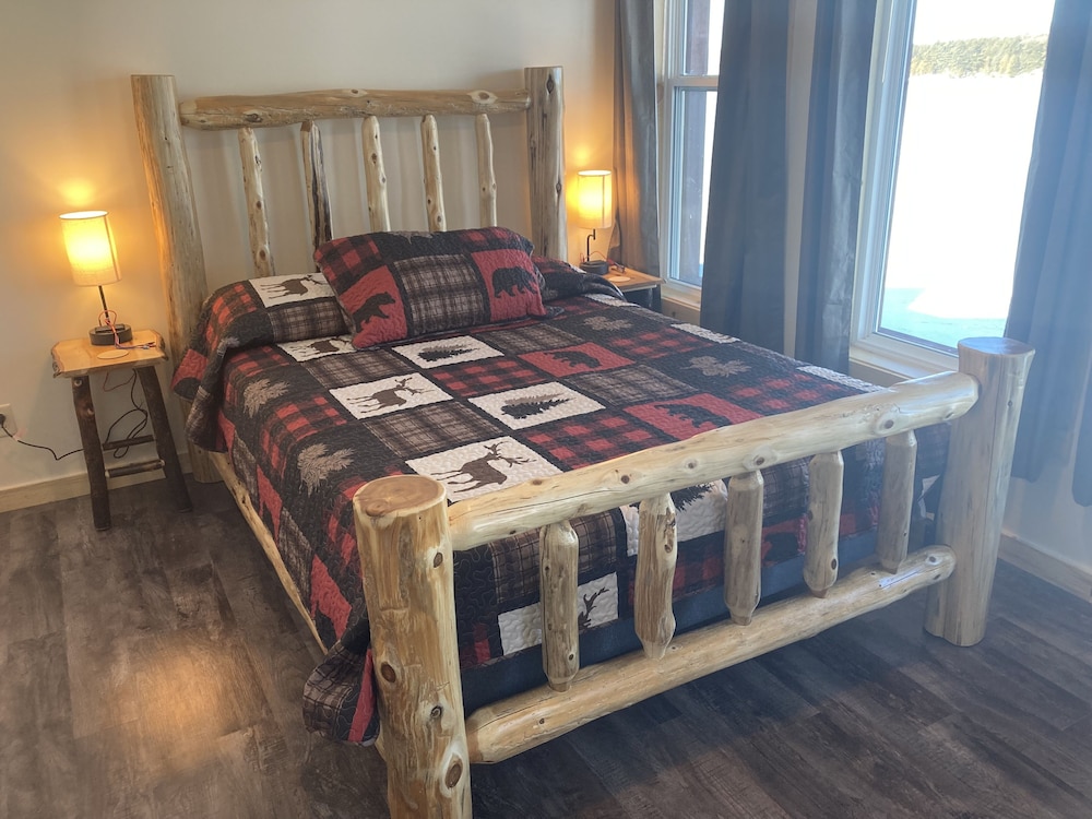 Keweenaw Waters Resort - photo 17