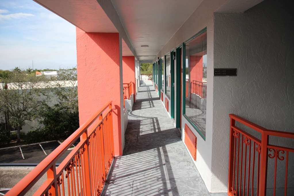 Boca Suites Deerfield Beach SureStay Collection by BW - photo 29