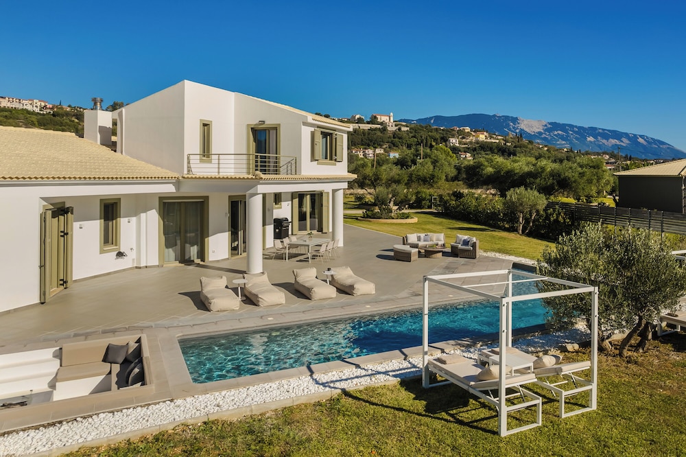 Villa Felicity — 4-Star Luxury Hotel in Kefalonia, Greece