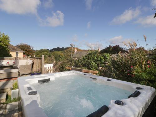 Pound Cottage — 4-Star Luxury Hotel in Lyme Regis, United Kingdom