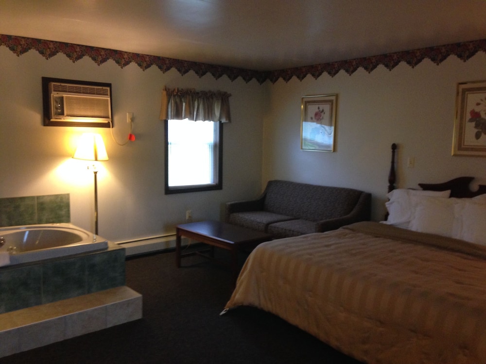 Fred's Inn - photo 15