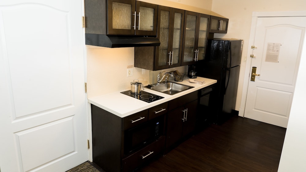 Candlewood Suites St. Joseph Benton Harbor by IHG - photo 14