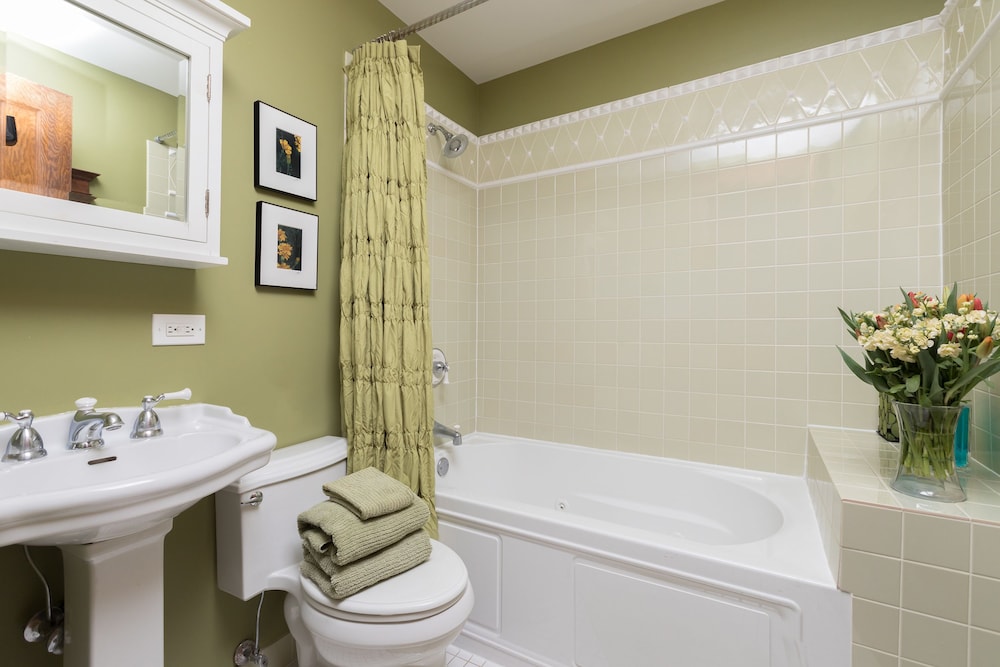 Chicago Guest House Wrigleyville - photo 30