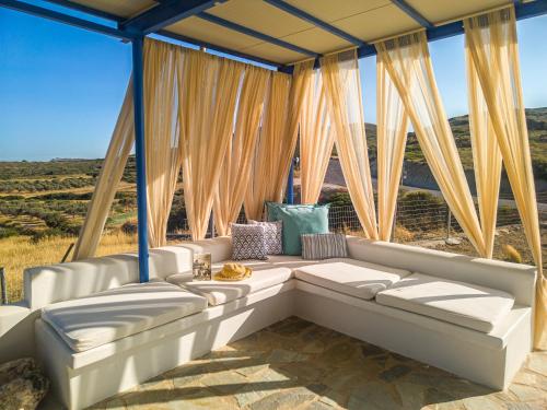 Sugarstone House — 4-Star Luxury Hotel in Adamas, Greece