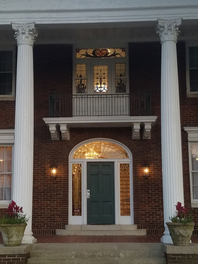 The York Chester Inn — Gastonia