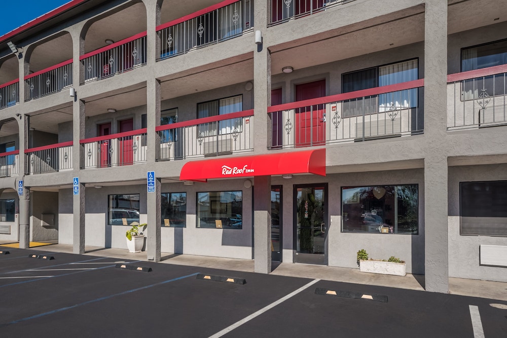 Red Roof Inn Stockton - photo 37