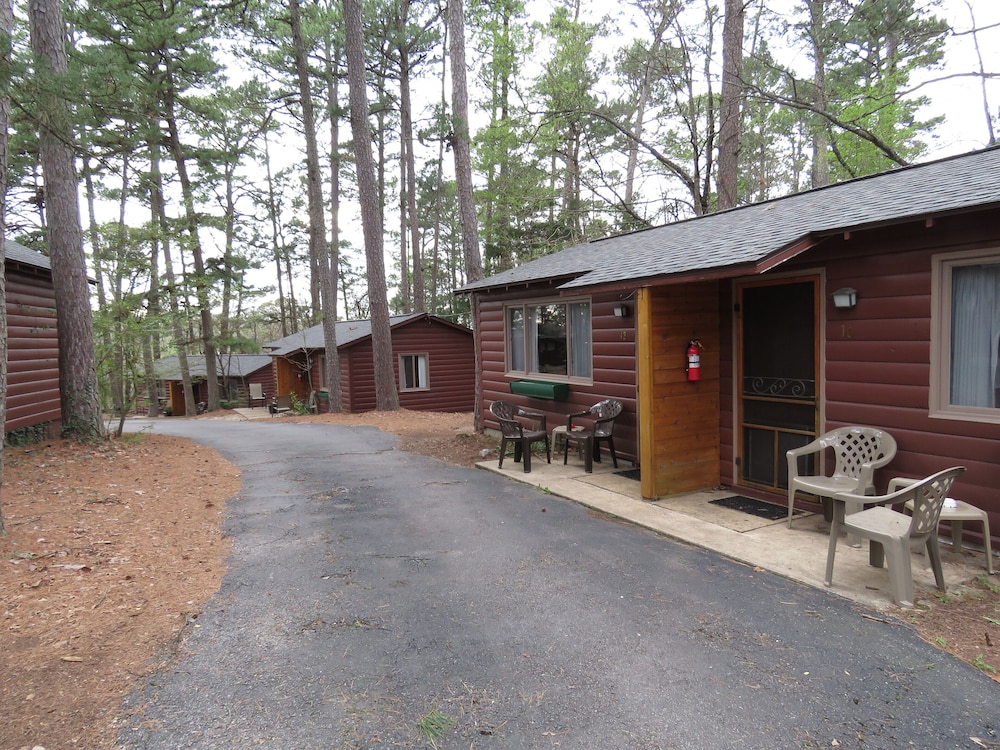 Tall Pines Inn - photo 175