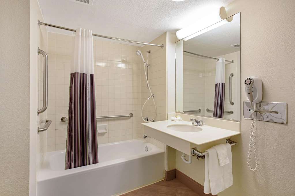 La Quinta Inn by Wyndham Denver Golden - photo 15