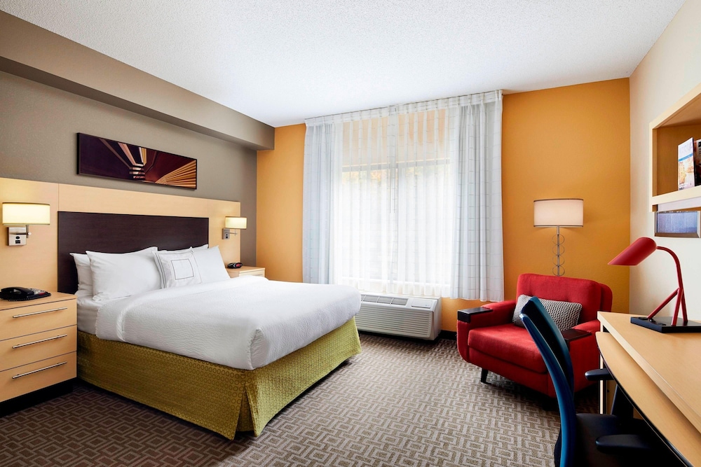 TownePlace Suites Harrisburg Hershey - photo 6
