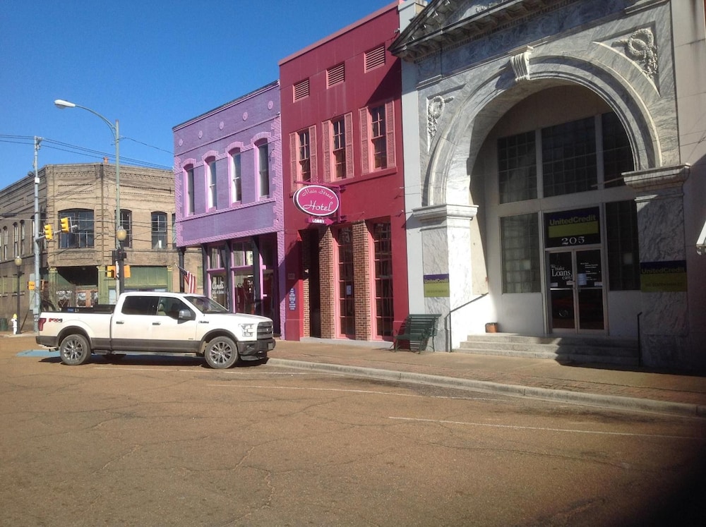 The Main Street Hotel - photo 77