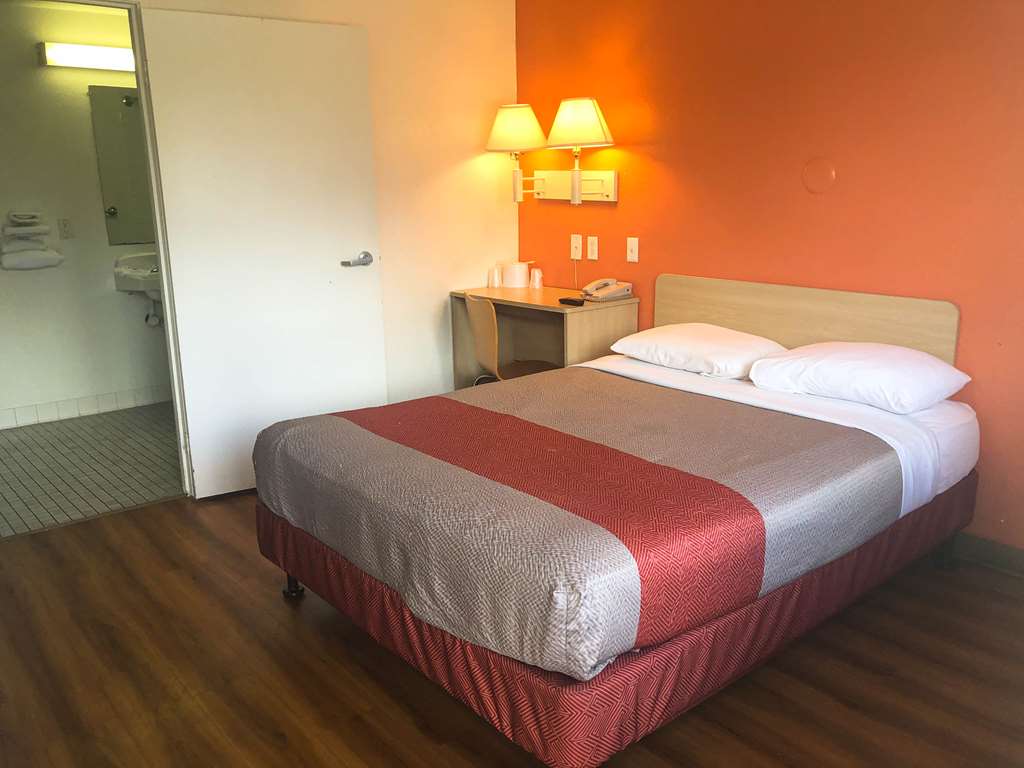 Motel 6 Jacksonville FL Orange Park - photo 14