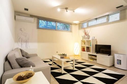 Parou — 4-Star Luxury Hotel in Kifisia, Greece